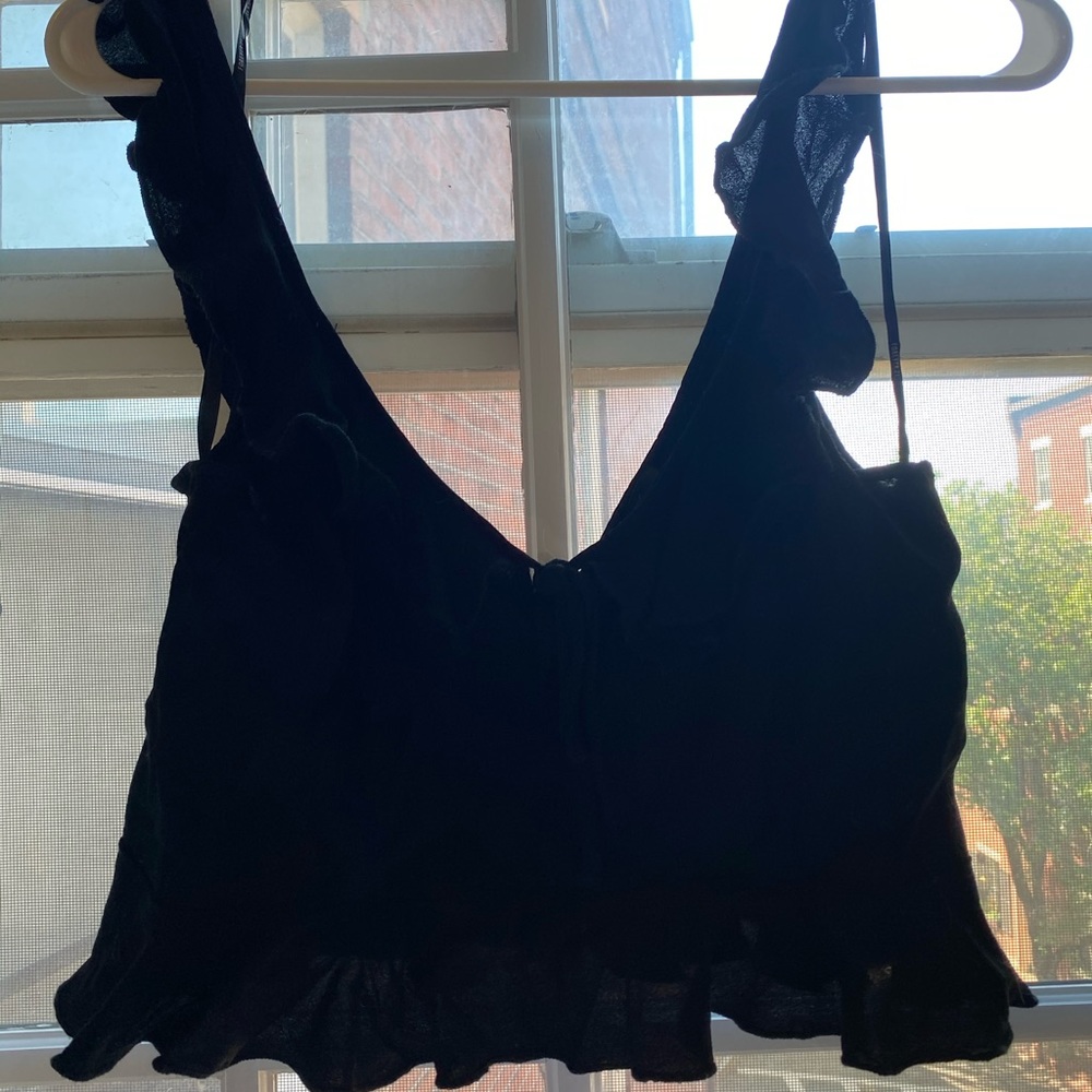 Forever 21 crepe-type crop top